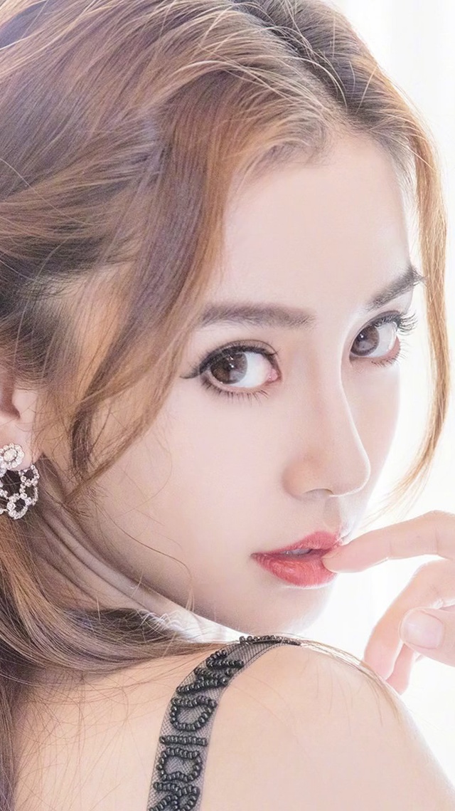 Angelababy