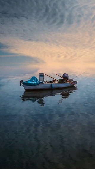 海上小船