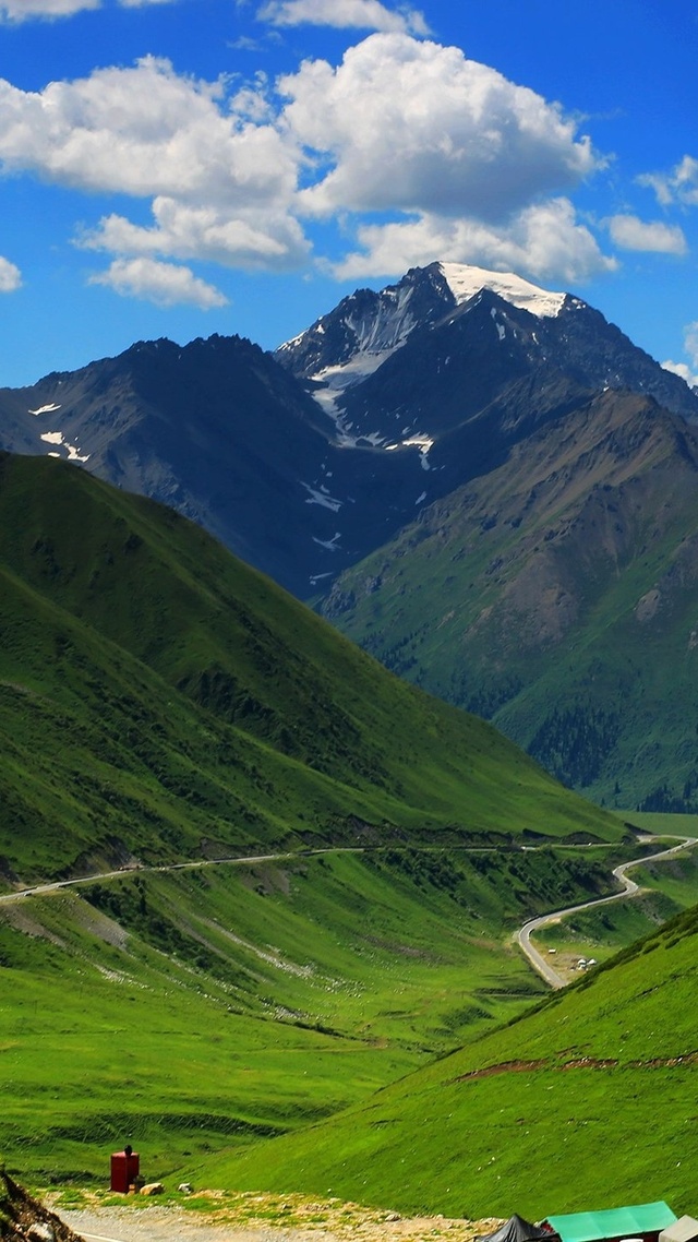 2022年微信背景图片大全高清风景 自然景观 蓝天 白云 草地 风景大片壁纸