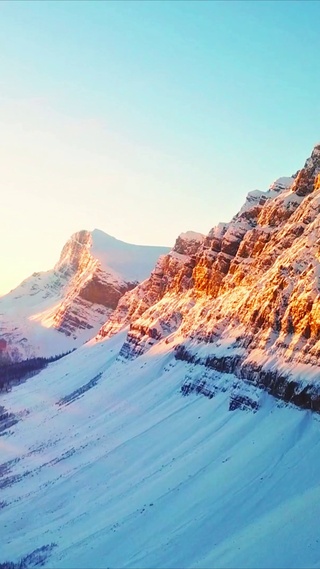 唯美夕阳雪山4K