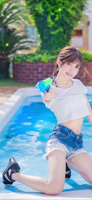 夏日美女