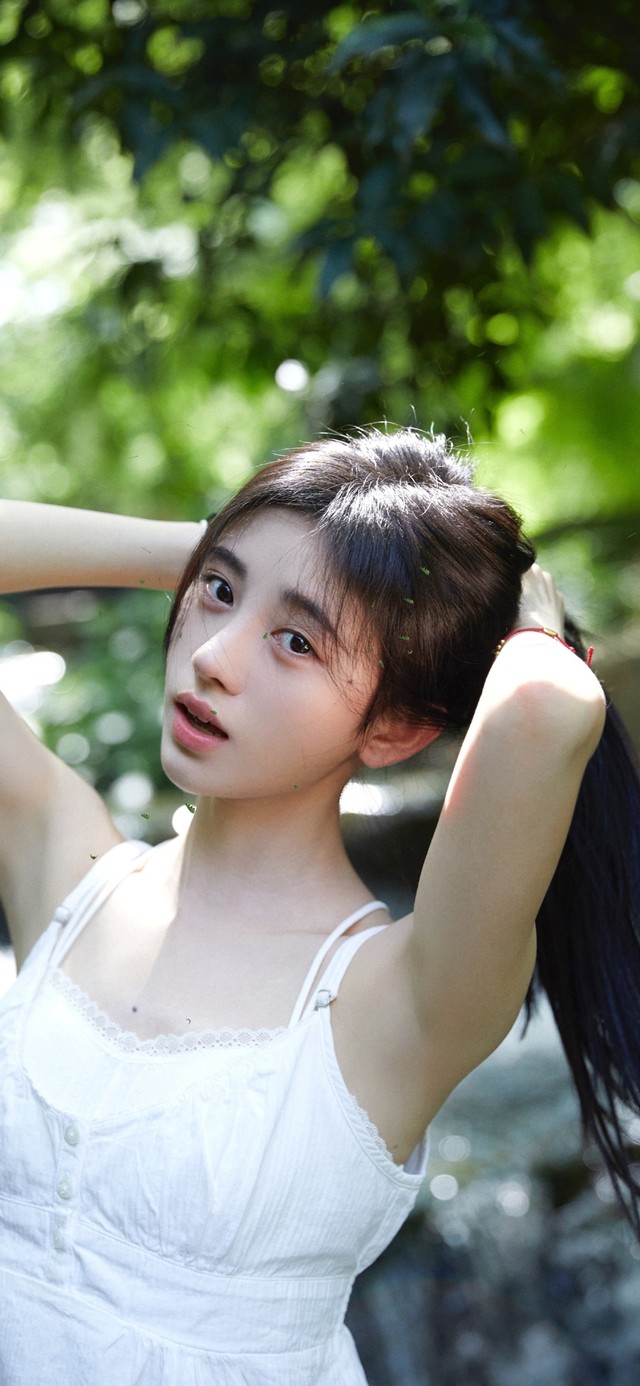 鞠婧祎