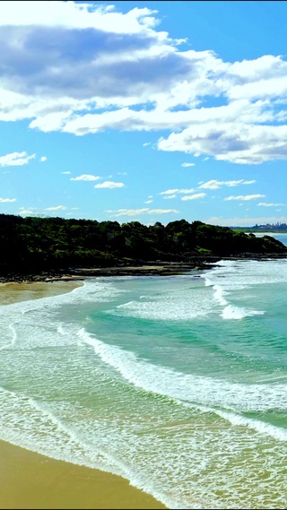 蓝天海浪