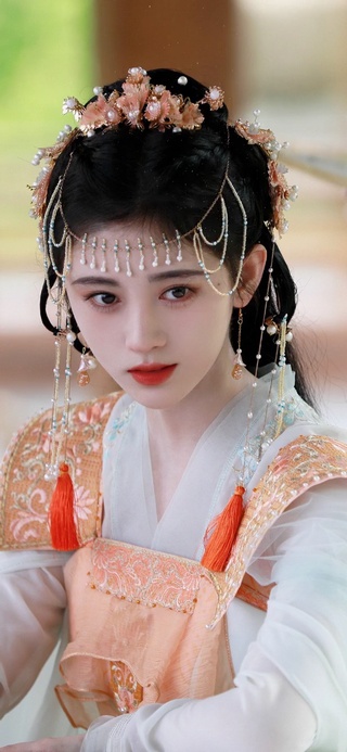 鞠婧祎