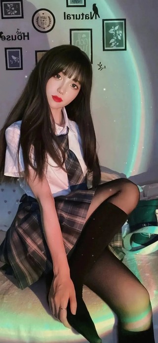 黑丝长腿美女