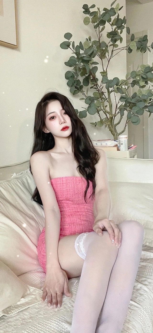 白丝长腿美女