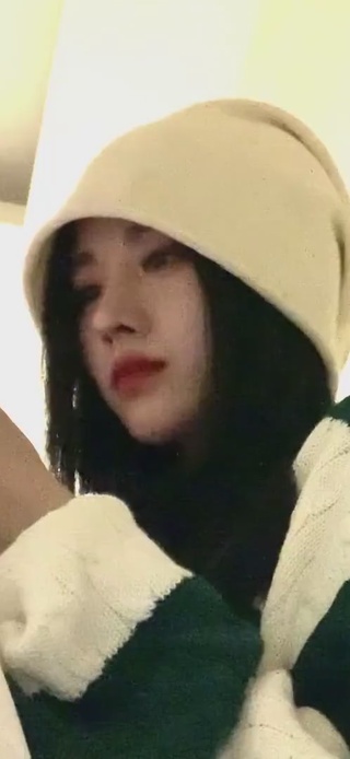 鞠婧祎