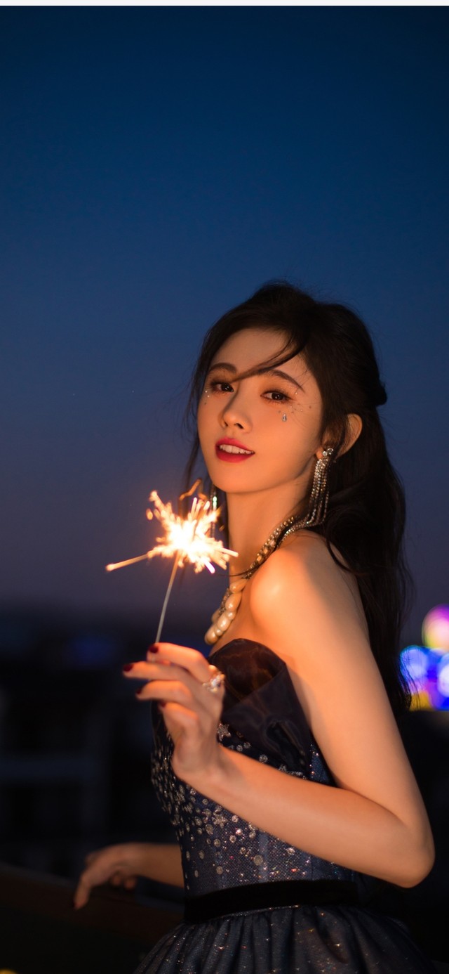 鞠婧祎