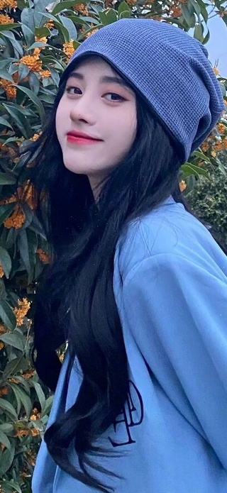 鞠婧祎