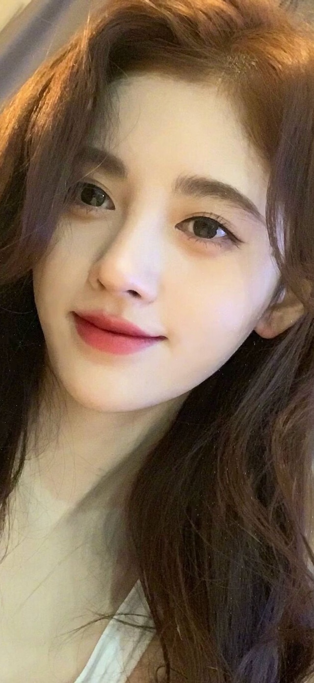 鞠婧祎