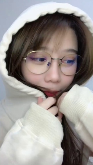 眼镜美女