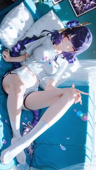 假日紫发长腿女孩