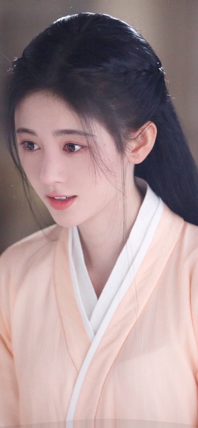 鞠婧祎