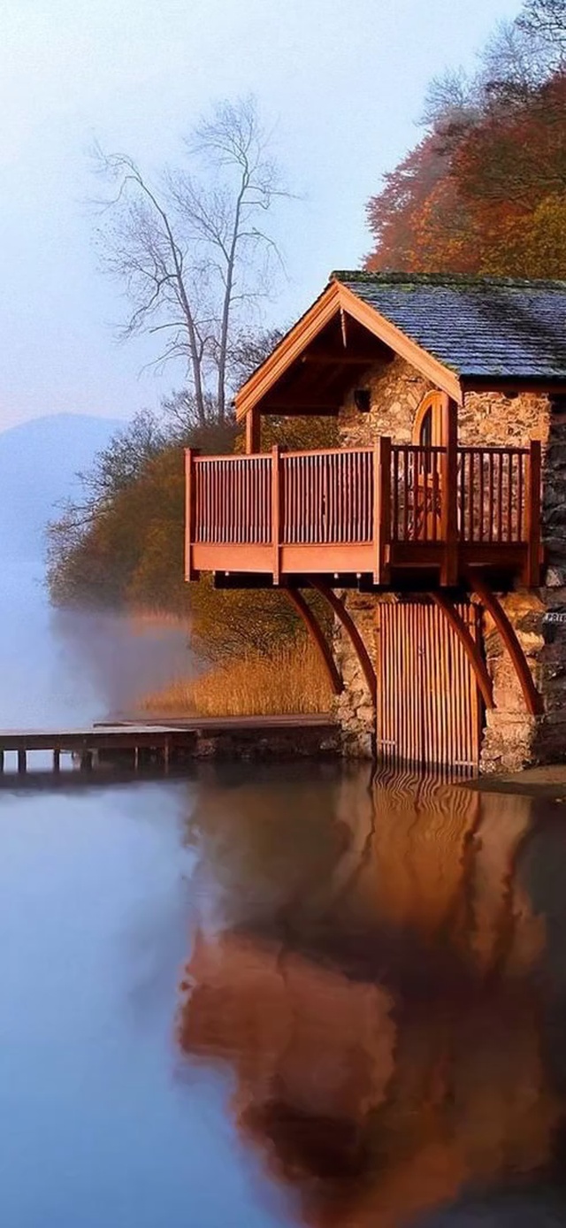 湖边小屋