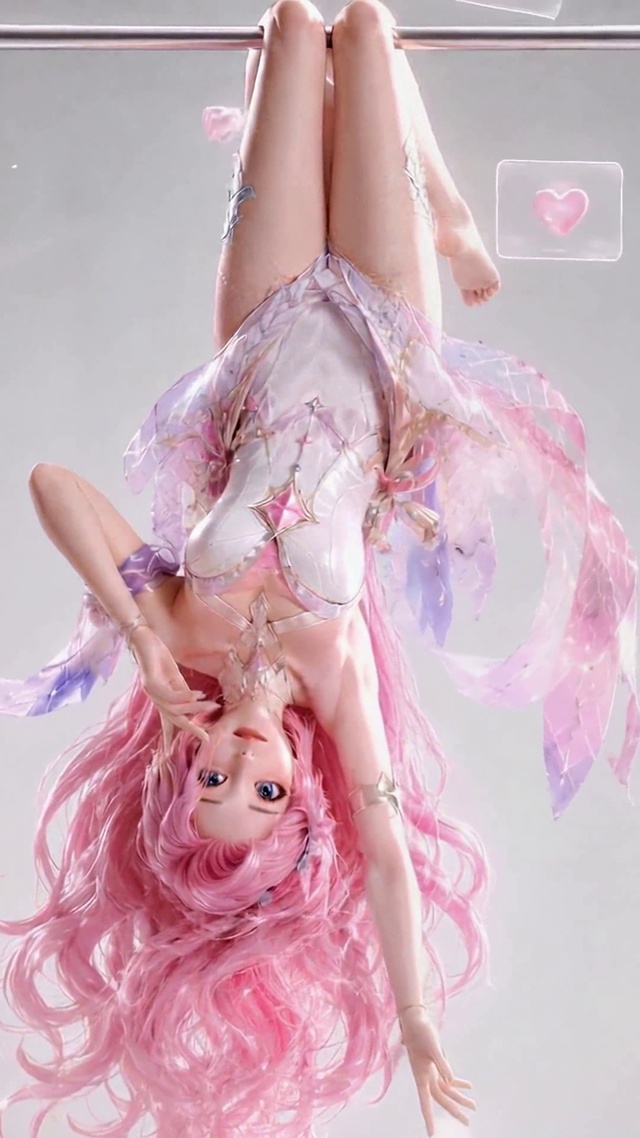 粉色甜心倒挂粉发美少女