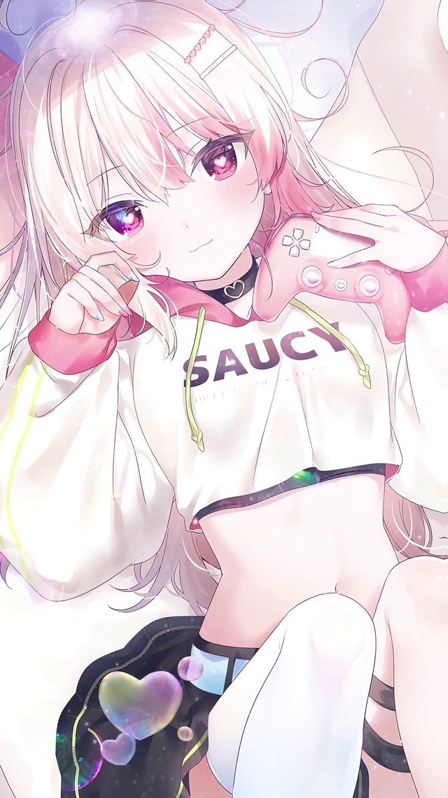 粉发游戏美少女