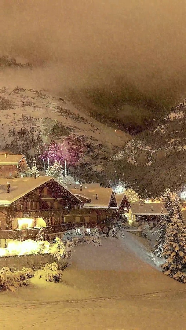 唯美小镇烟花雪