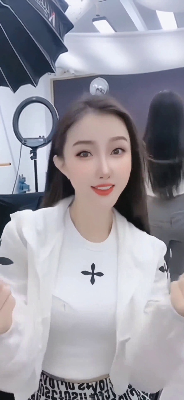 绝美御姐控美丽动人