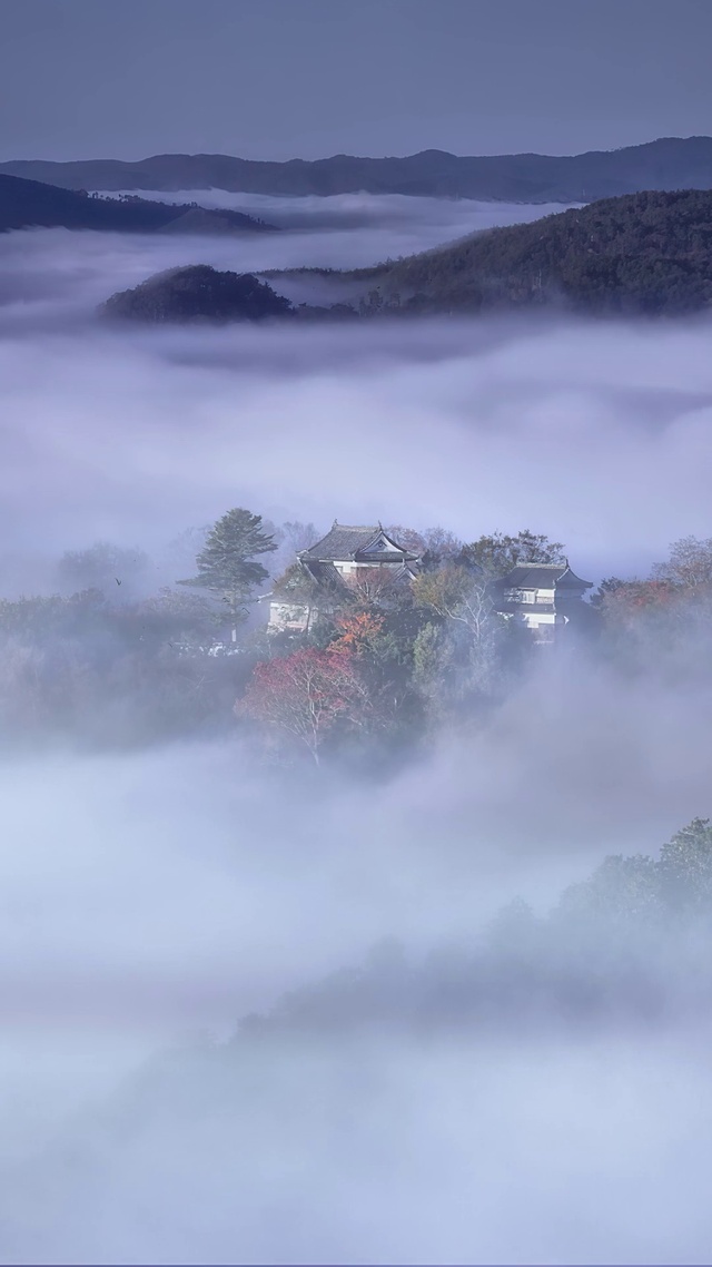 山间云雾