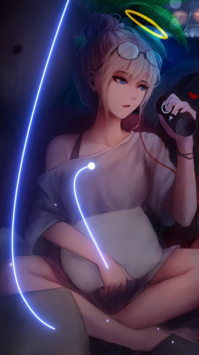 充电美女
