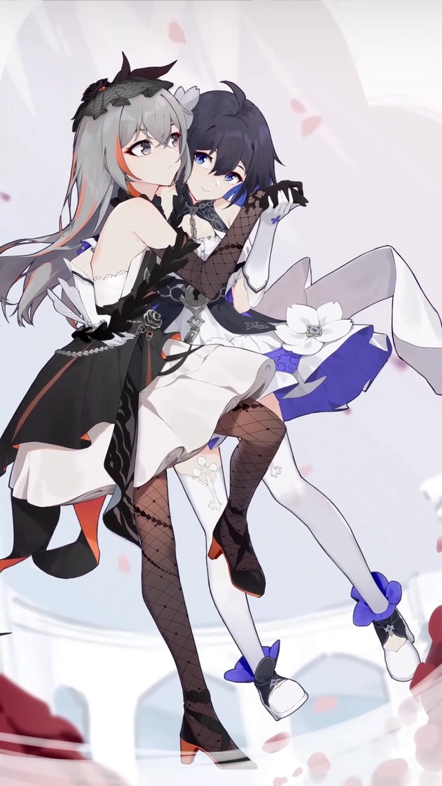 崩坏布洛妮娅和希尔