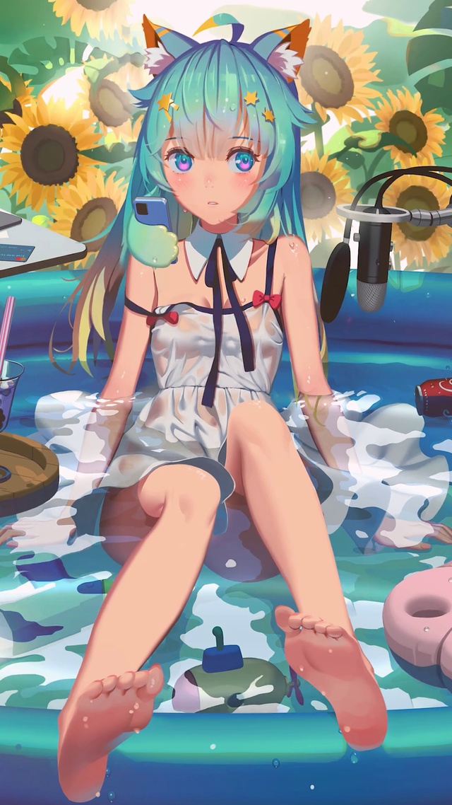 泳池少女