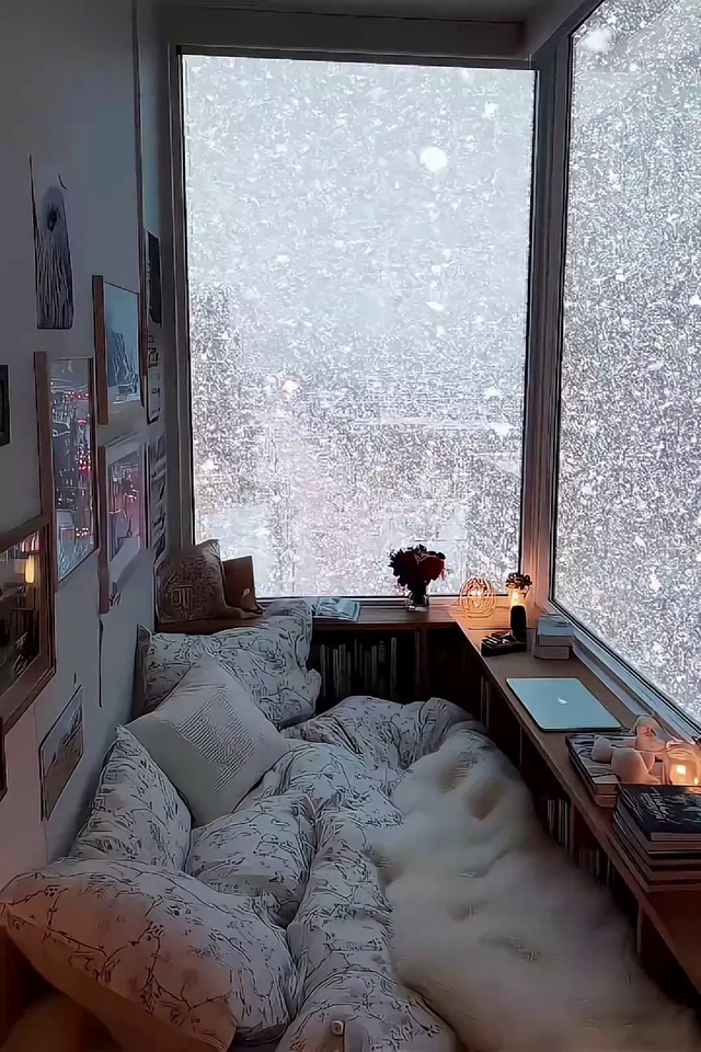 窗外暴雪