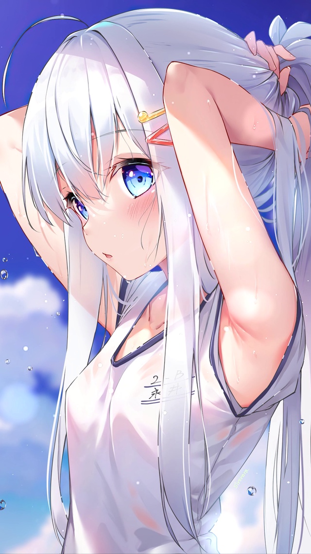 可爱泳装女孩