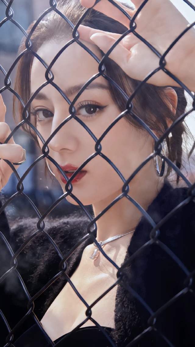 你的AI女友迪丽热巴