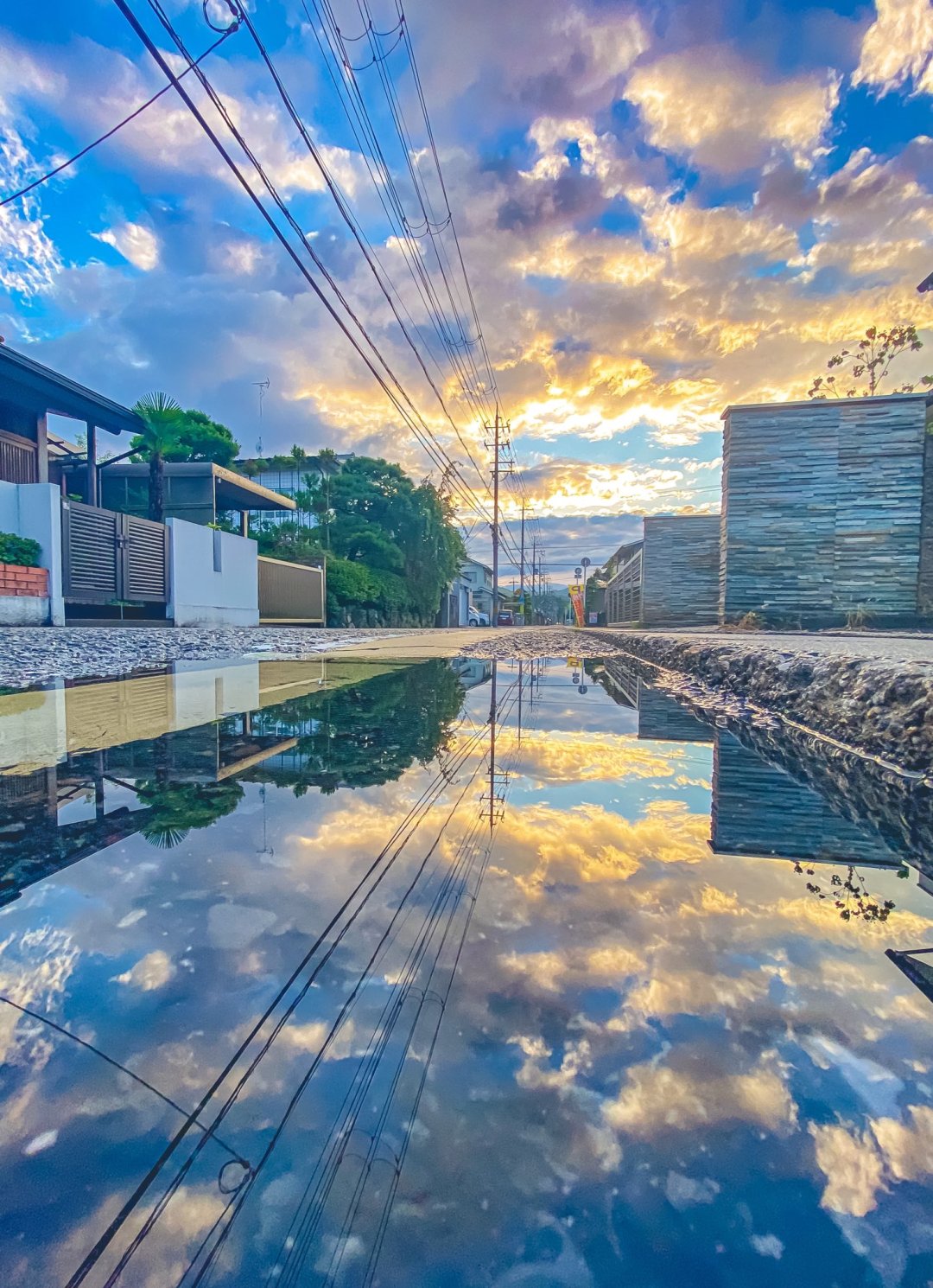 4K傍晚的雨後街道