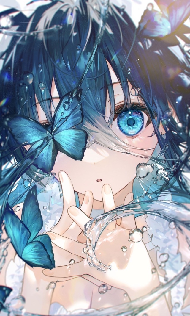 水蝶藍眸