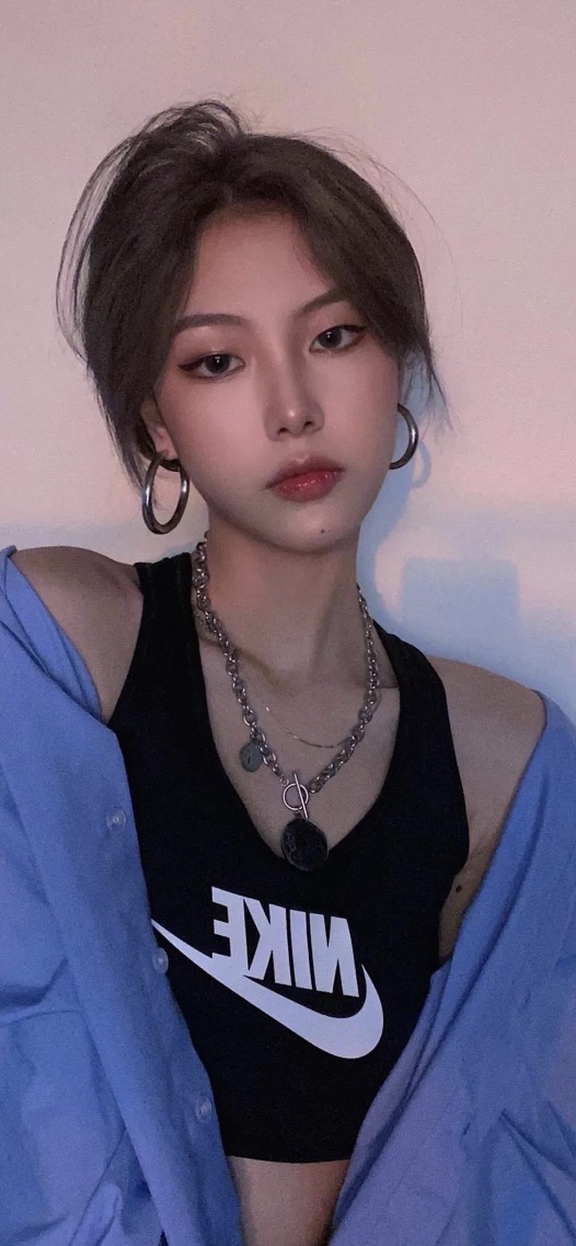 美女