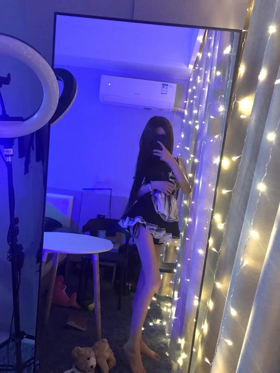 女僕真人大長腿