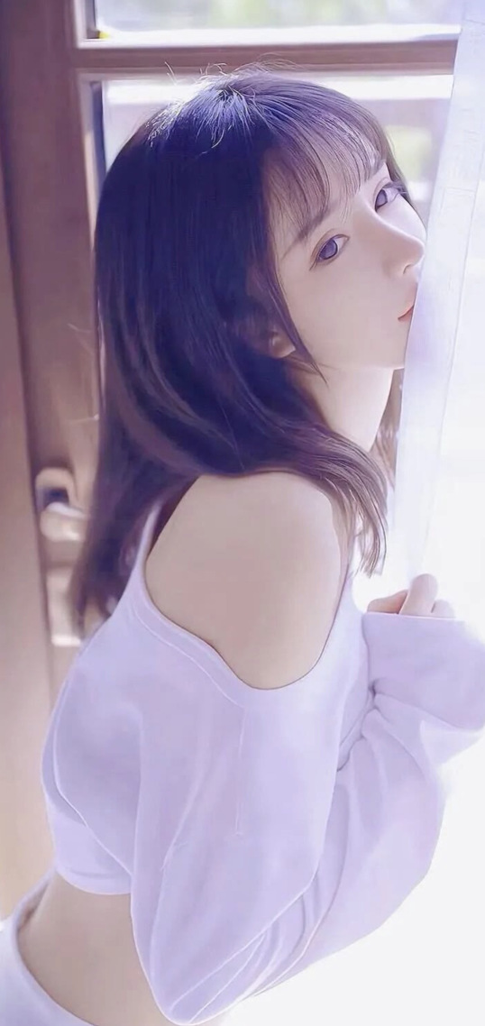 好美好清纯的女孩