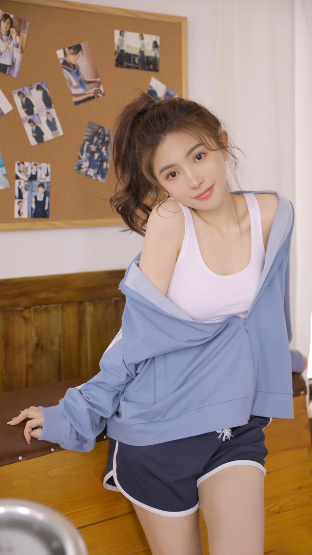 微信聊天背景好身材美女