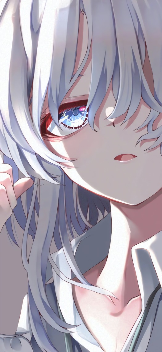 少女瞳孔