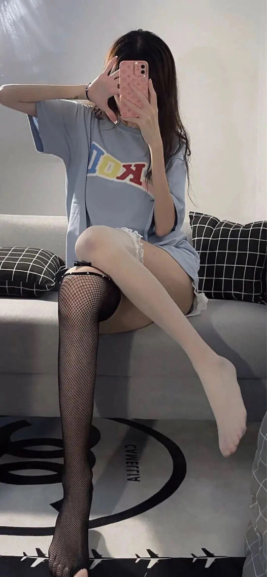 微信壁紙假裝女朋友壁紙59