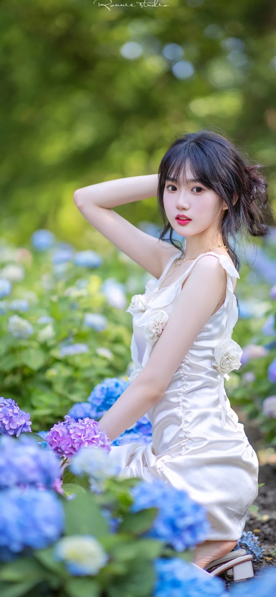 小姐姐微信背景牆壁紙