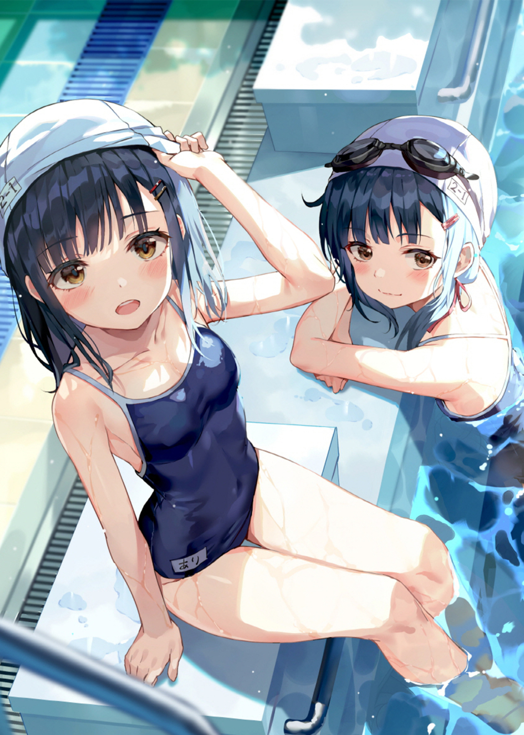 泳衣少女
