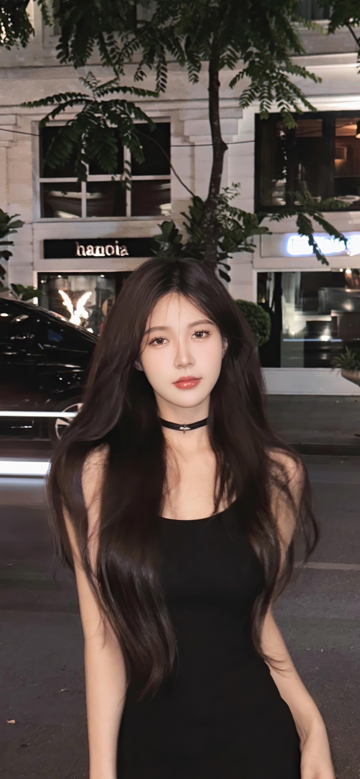 黑髮美女