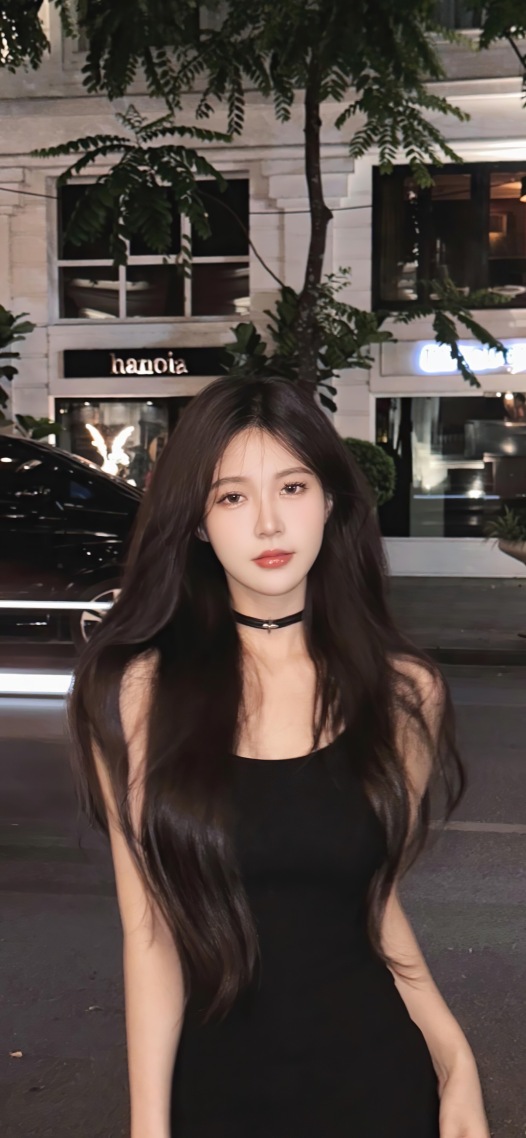 黑髮美女