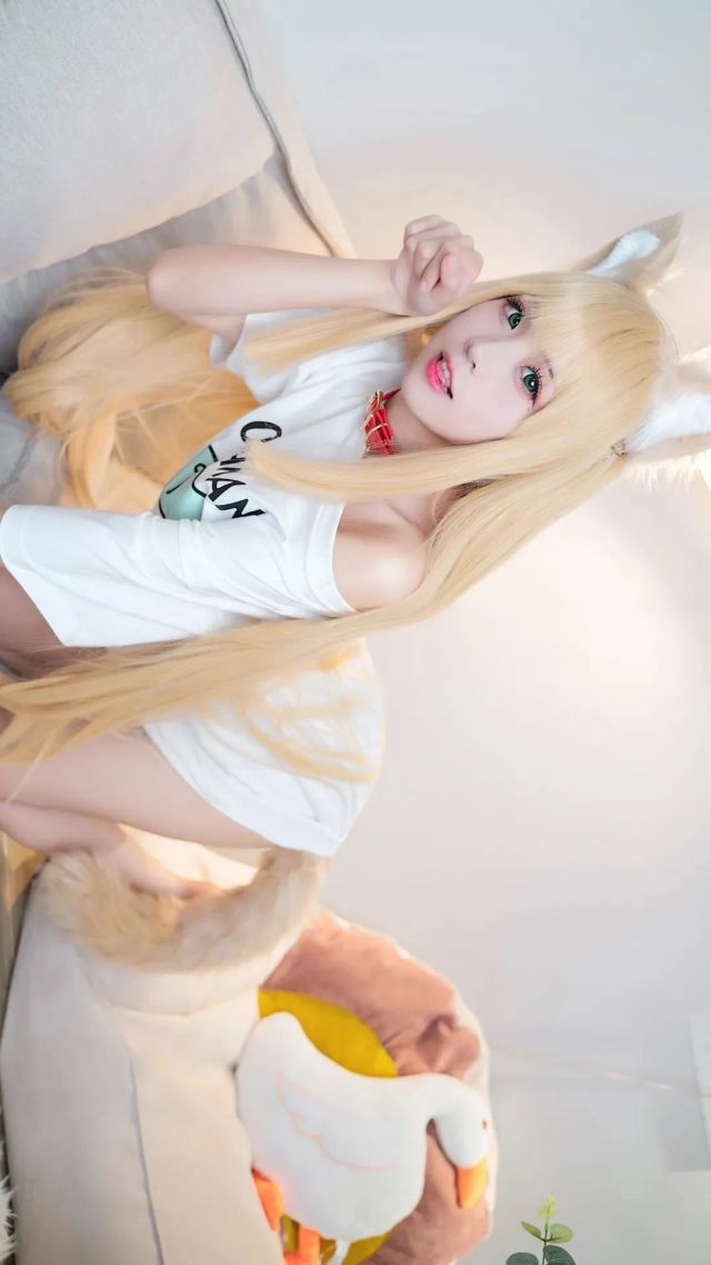 4K貓女微信聊天背景超清