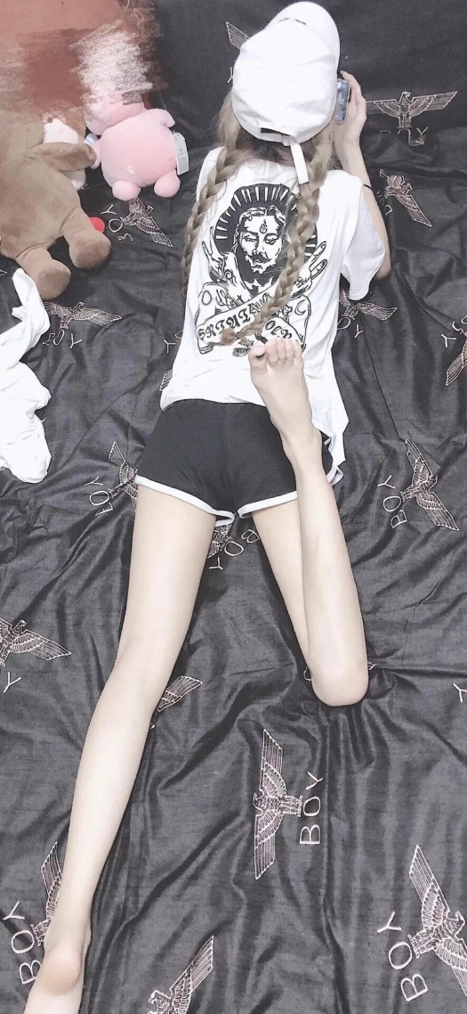 小姐姐聊天背景圖