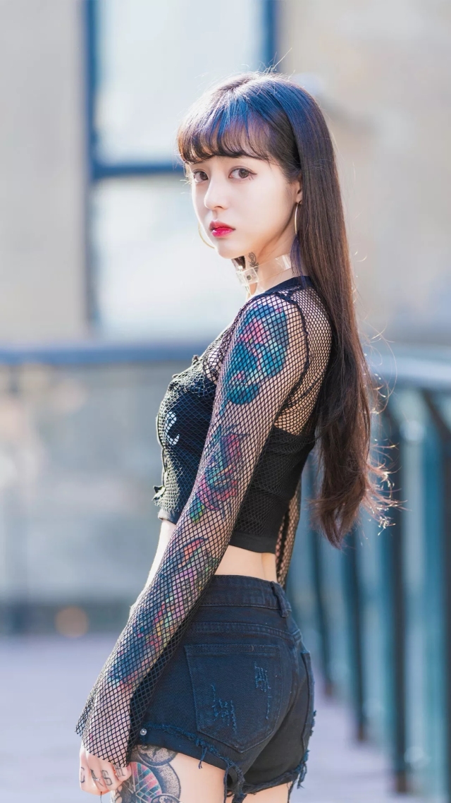 屏保圖片手機壁紙美女