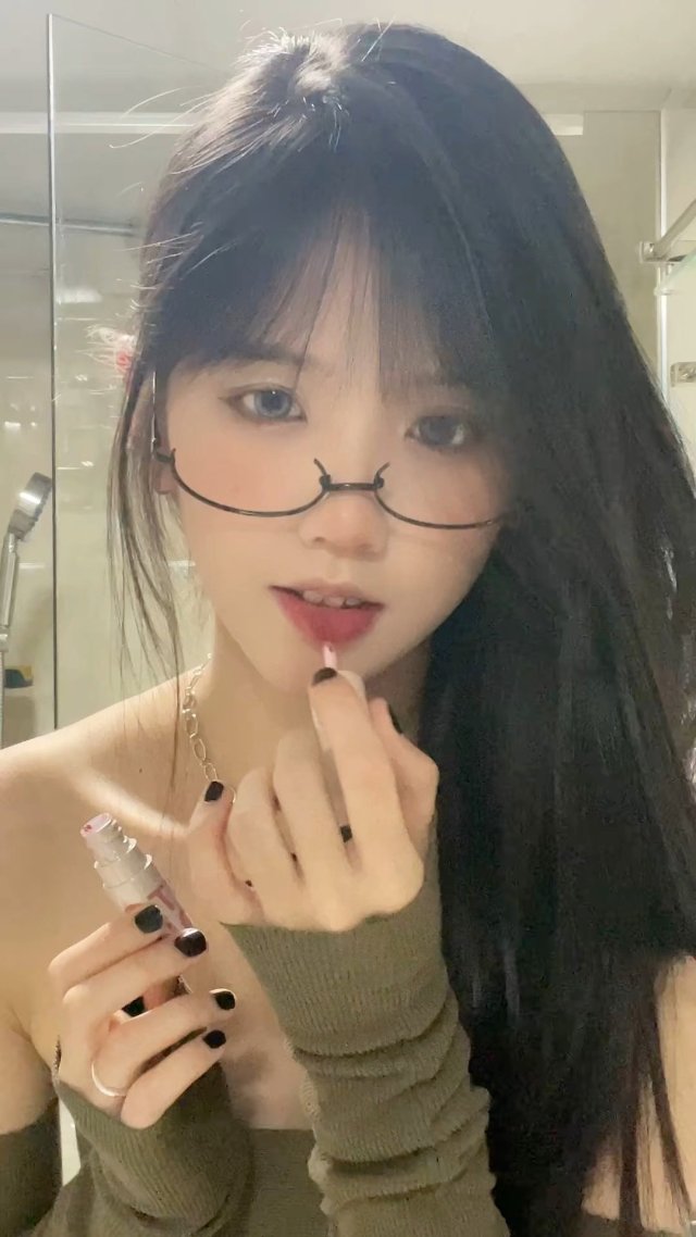 微信聊天背景井川里予