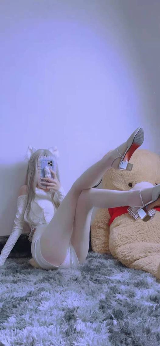 微信封面背景图美女小姐姐